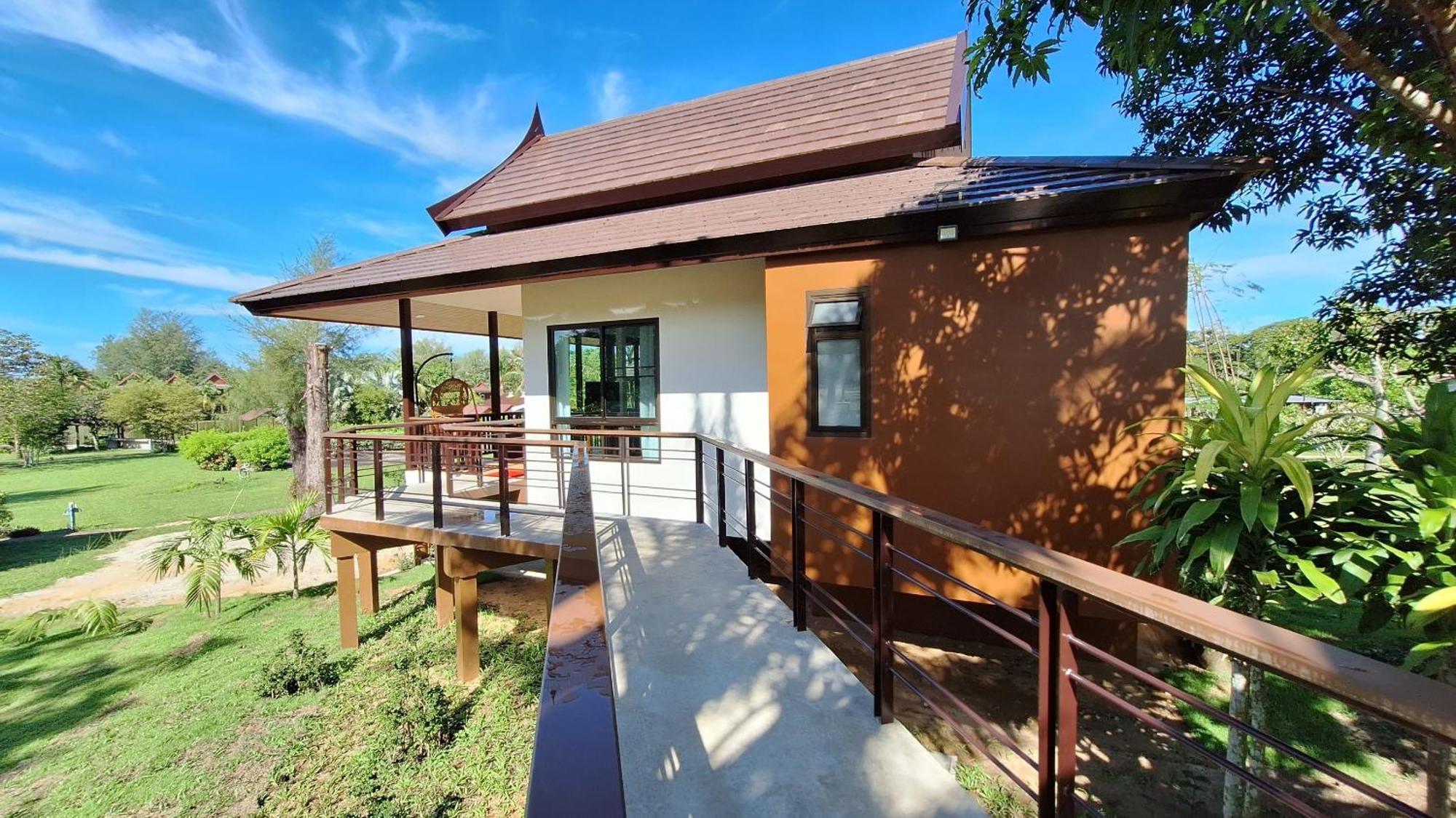 Thailife Wellness & Meditation Resort- Sha सहारा Khao Lak