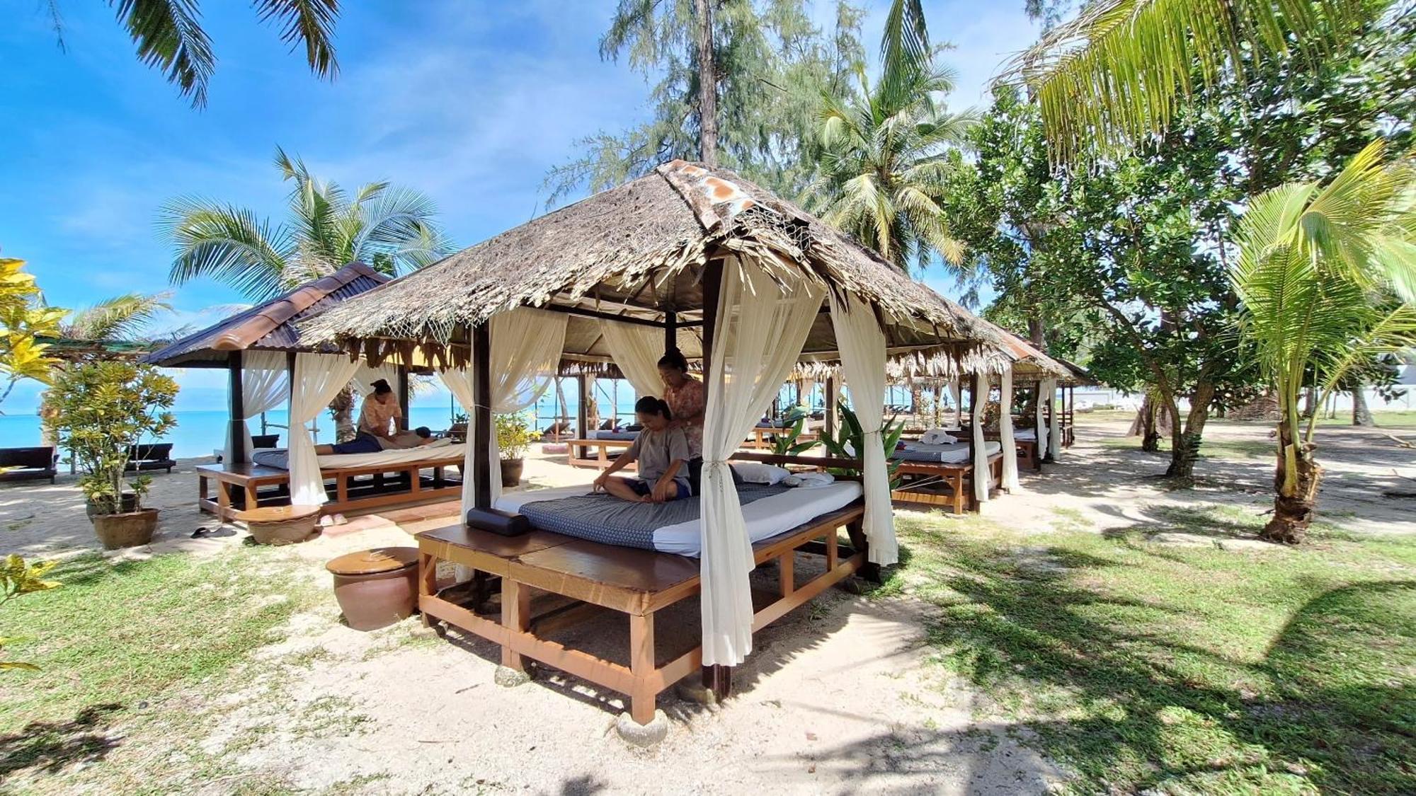 Thailife Wellness & Meditation Resort- Sha Station touristique 4*